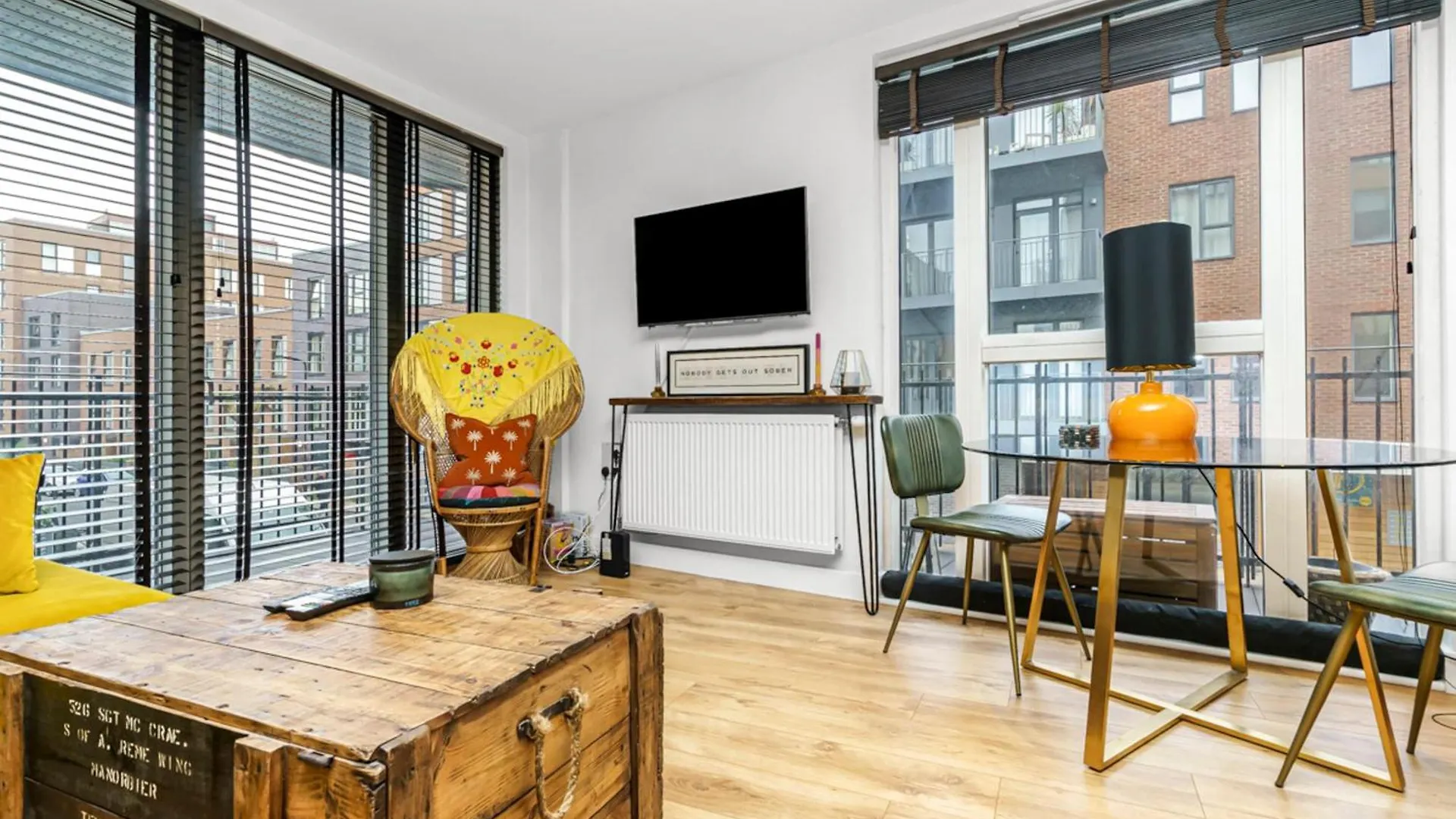 Chic Urban Apartment In Shoreditch 2 Bed 2 Bath London 0*,  United Kingdom