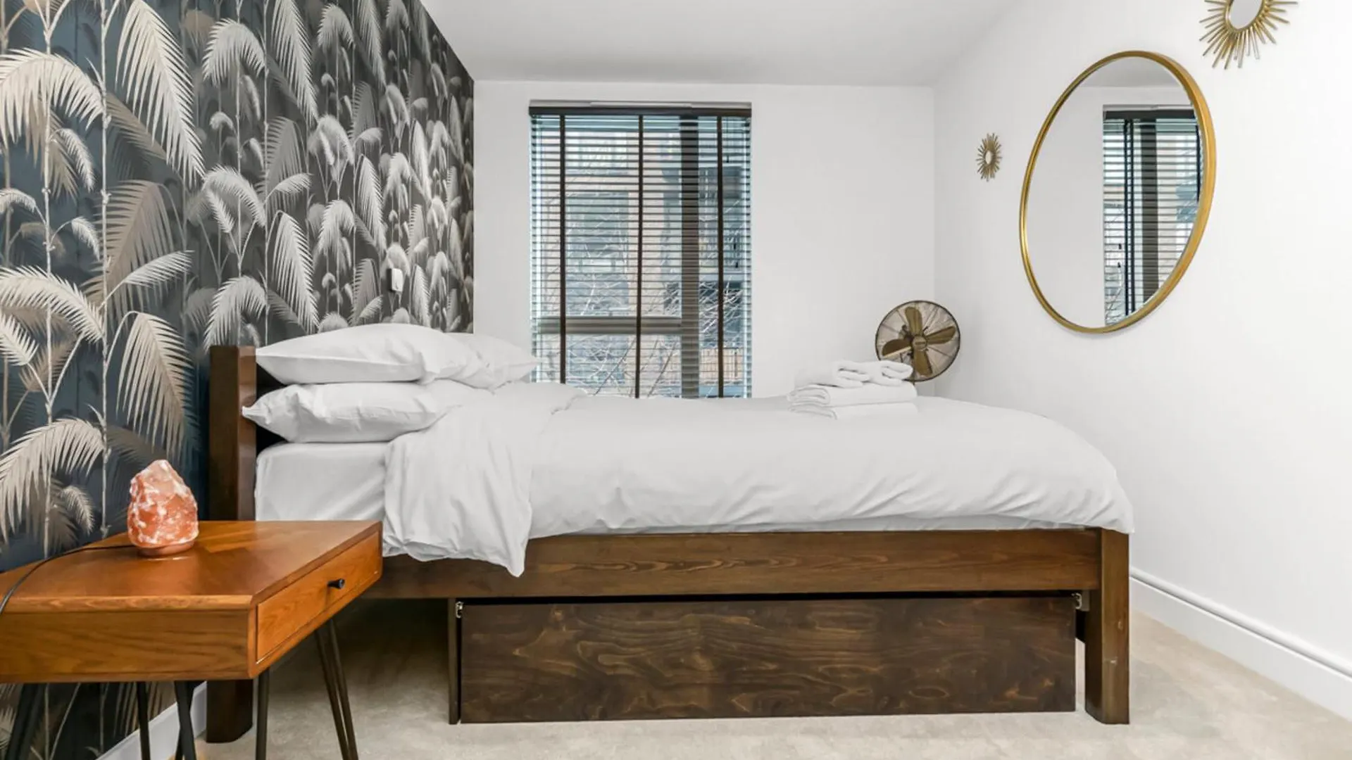 Chic Urban Apartment In Shoreditch 2 Bed 2 Bath London