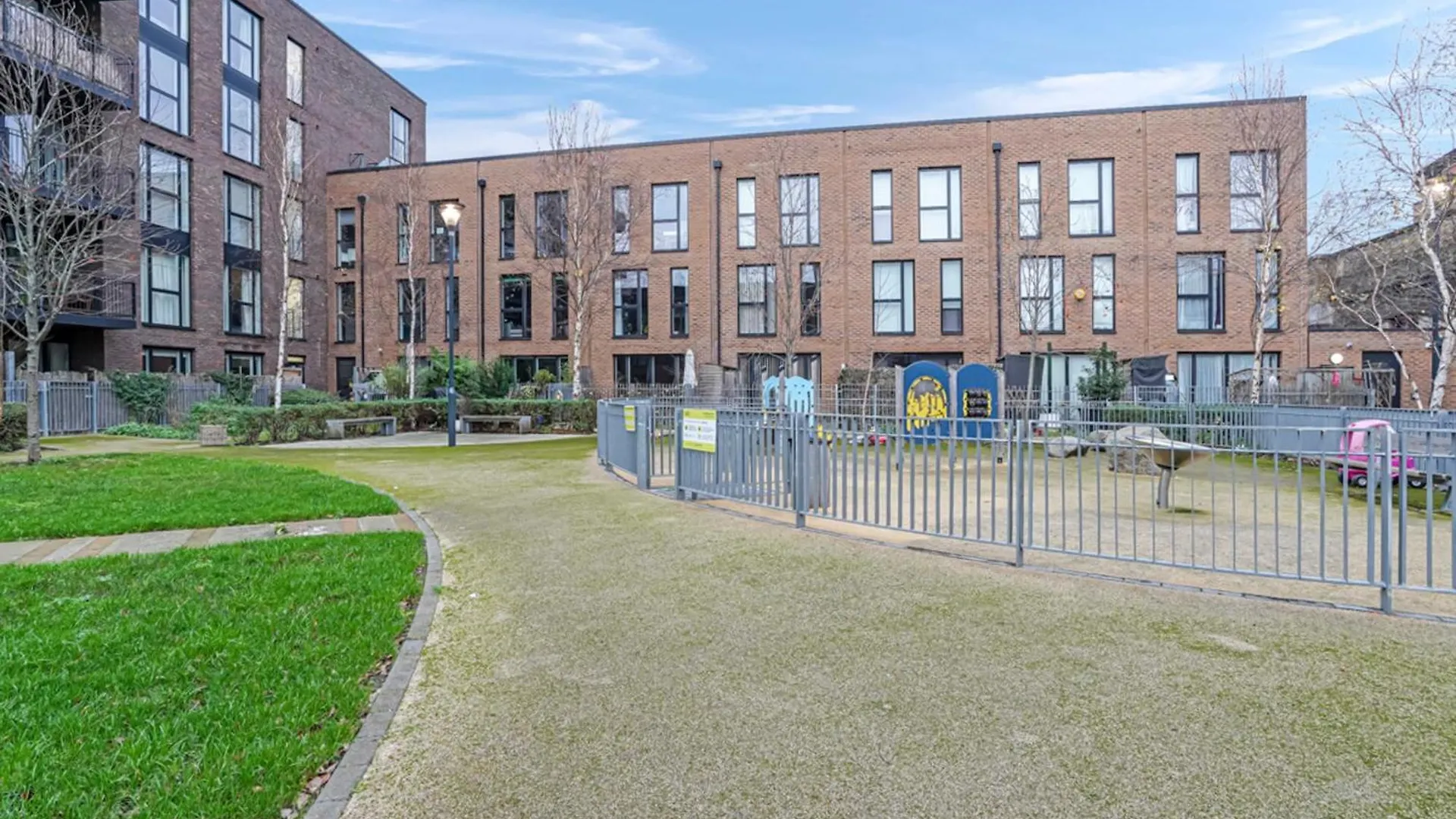 Chic Urban Apartment In Shoreditch 2 Bed 2 Bath London United Kingdom