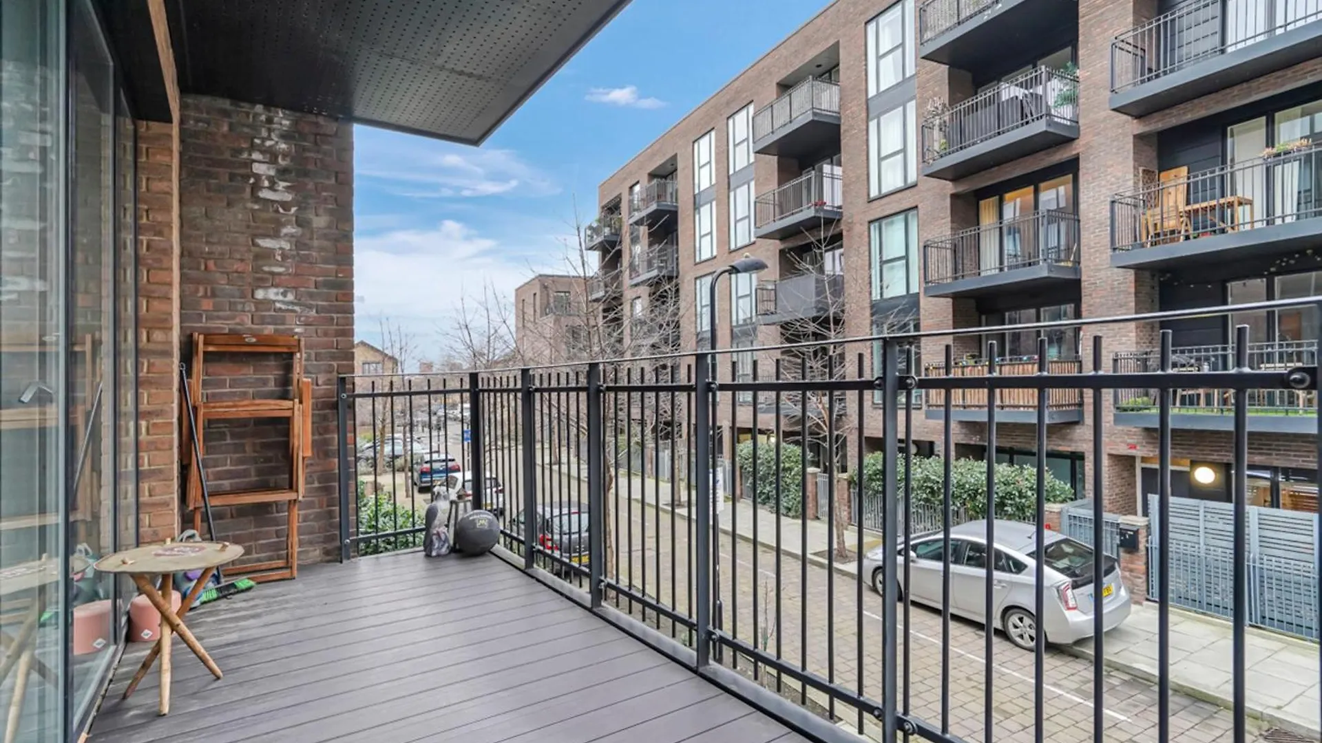 Chic Urban Apartment In Shoreditch 2 Bed 2 Bath London